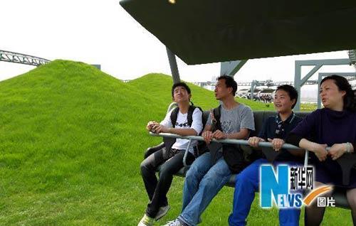 瑞士馆乘缆车看风景 瑞士馆乘缆车看风景