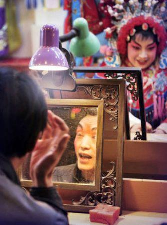 演员在化妆 演员在化妆