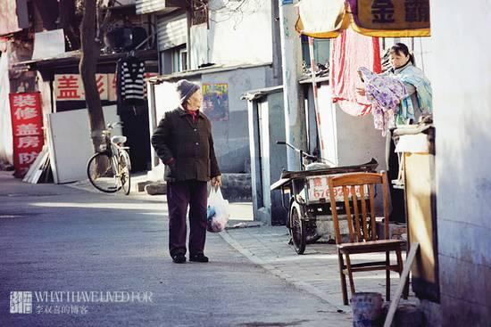 新浪旅游配图:胡同生活 来源:李双喜的新浪博客 新浪旅游配图:胡同印象 来源:李双喜的新浪博客