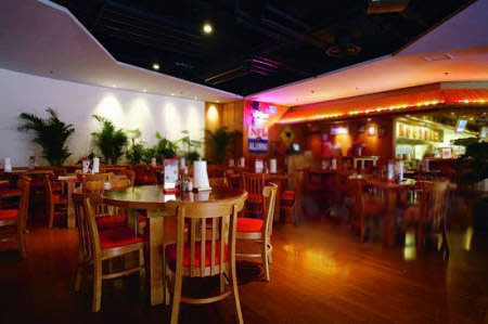 Hooters猫头鹰餐厅 Hooters猫头鹰餐厅