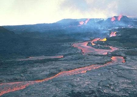 莫纳罗亚火山-熔岩之河