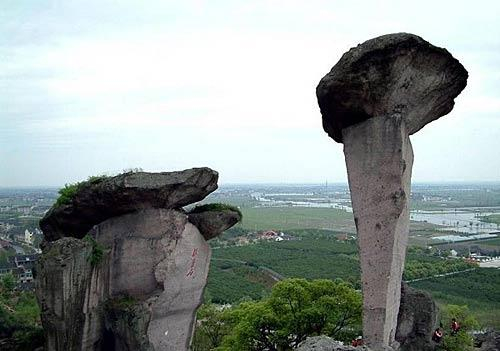 吼山之石