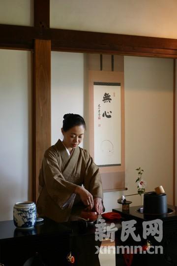 高台寺里的茶道表演 李天扬 摄