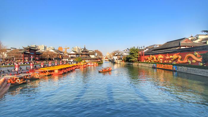 在<a href='http://travel.sina.com.cn/nanjing_qinhuaihe_18508-lvyou/?from=b-keyword' ><em>秦淮河</em></a>,寻找历史深处走来的文化记忆