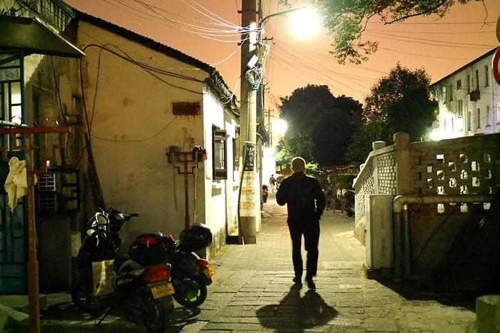 <a href='http://travel.sina.com.cn/suzhou-lvyou/?from=b-keyword' >苏州</a><a href='http://travel.sina.com.cn/suzhou_pingjianglu1-lvyou/?from=b-keyword' >平江路</a>:回忆里的缠绵诗意