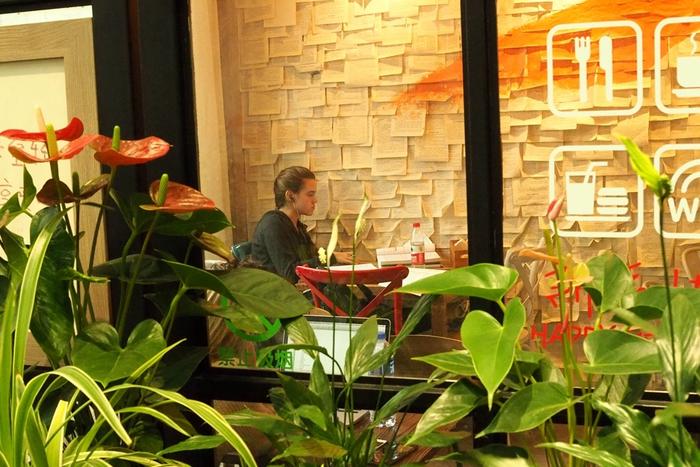 <a href='http://travel.sina.com.cn/suzhou-lvyou/?from=b-keyword' >苏州</a><a href='http://travel.sina.com.cn/suzhou_pingjianglu1-lvyou/?from=b-keyword' >平江路</a>:回忆里的缠绵诗意