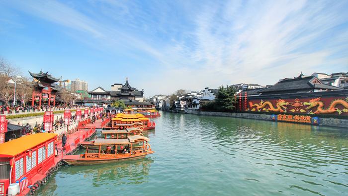 在<a href='http://travel.sina.com.cn/nanjing_qinhuaihe_18508-lvyou/?from=b-keyword' >秦淮河</a>,寻找历史深处走来的文化记忆