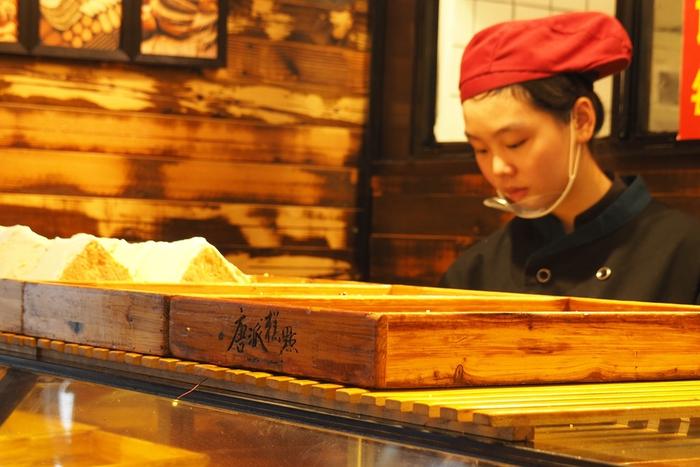 <a href='http://travel.sina.com.cn/suzhou-lvyou/?from=b-keyword' >苏州</a><a href='http://travel.sina.com.cn/suzhou_pingjianglu1-lvyou/?from=b-keyword' >平江路</a>:回忆里的缠绵诗意