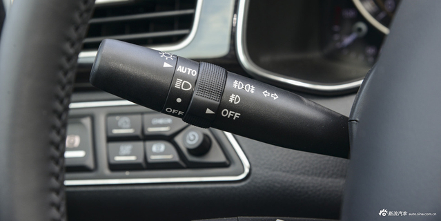 2017款红旗H7 2.0T自动豪华型