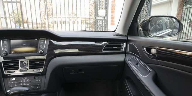 2017款红旗H7 2.0T自动豪华型