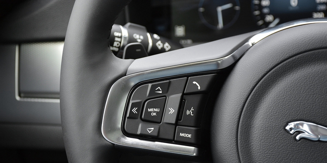 2018款捷豹XFL 2.0T自动250PS尊享版