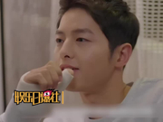 视频：宋仲基宋慧乔答谢礼为韩式手链 延续婚礼传统气氛