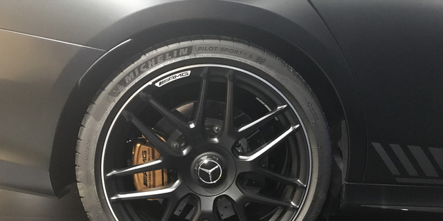 2017广州车展探馆：梅赛德斯-AMG E63S