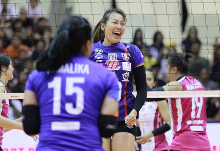 张晓雅17分!联手王娜助力春武里至尊夺取泰超联赛三连冠!