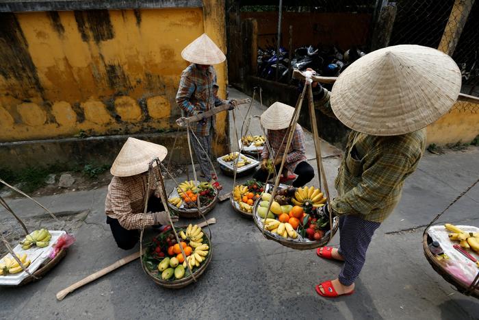 为什么越南女人喜欢戴圆锥形的帽子？