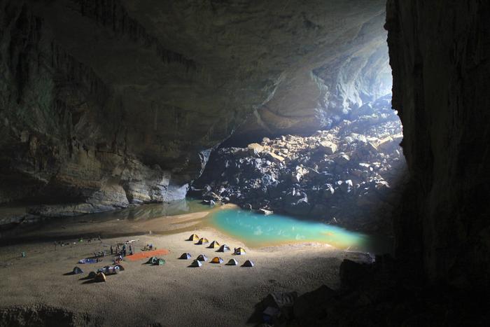 世界最大洞穴竟然就在越南，洞里处处有奇景，每年只能300人进入
