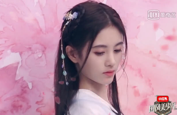 《国风美少年》鞠婧祎教你用文言文表白，网友：最后一句是真爱！