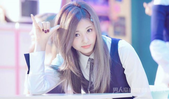 #周子瑜太撩了#周子瑜事件回顾，为何16岁周子瑜道歉了,也得不到原谅