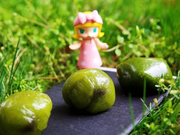 蟹黄鲜肉彩虹咸蛋黄腌笃鲜 沪25所高校青团“上新”