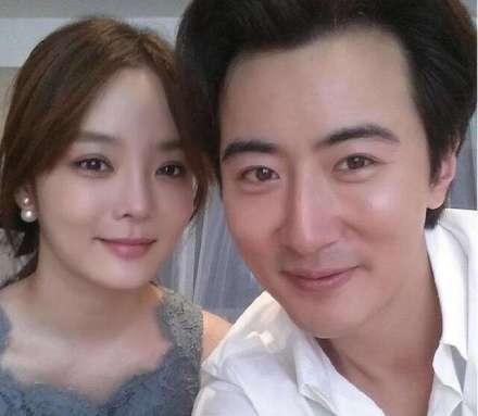 “二婚”的韩国演员蔡琳和赵丽颖前男友高梓淇疑似离婚？公司辟谣