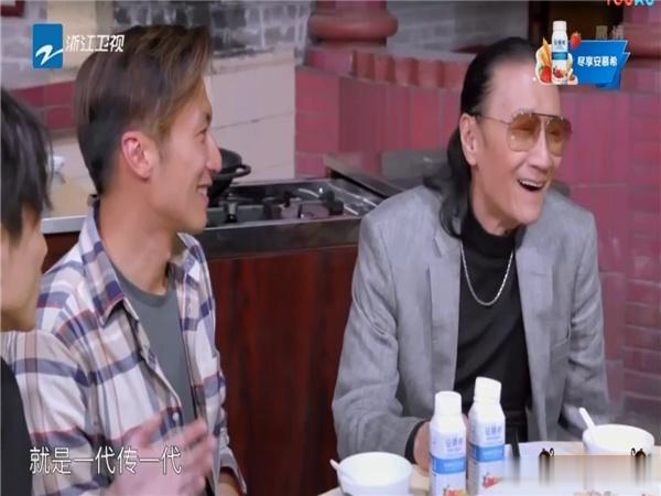 汪明荃3次夸谢霆锋优秀，82岁谢贤却不服老，称儿子：一般般而已