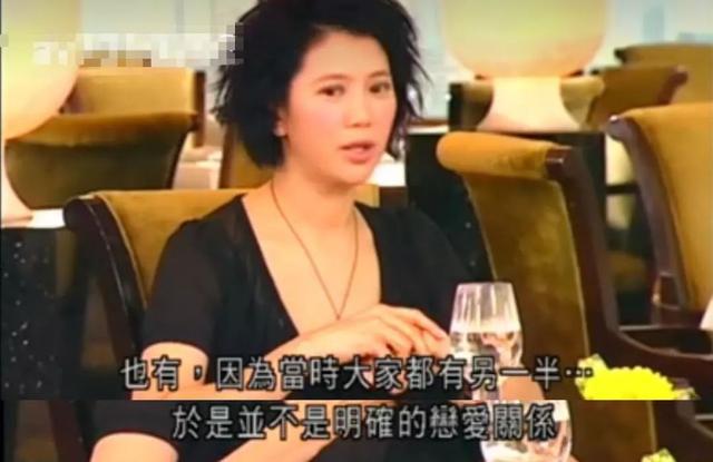 袁咏仪怒斥有女星倒贴张智霖，被网友群嘲：自己当小三的事忘了？