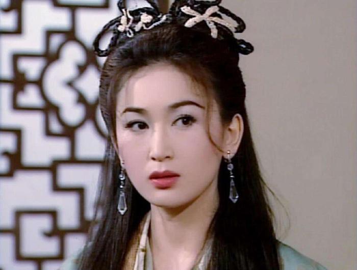 演过苏妲己的几位女星，个个都有历史，傅艺伟，温碧霞谁更美？