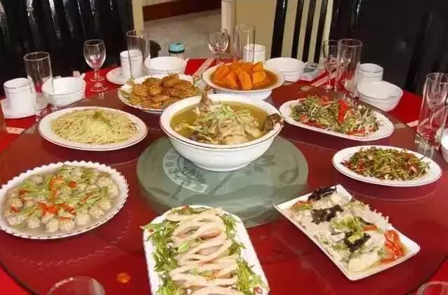 15道宴席竟然不重样,这座城市才是云南美食天堂!!