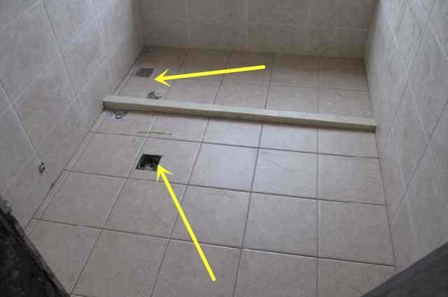 淋浴房排水，选“斜坡”还是“四面走水”？内行这样做，不赶潮流