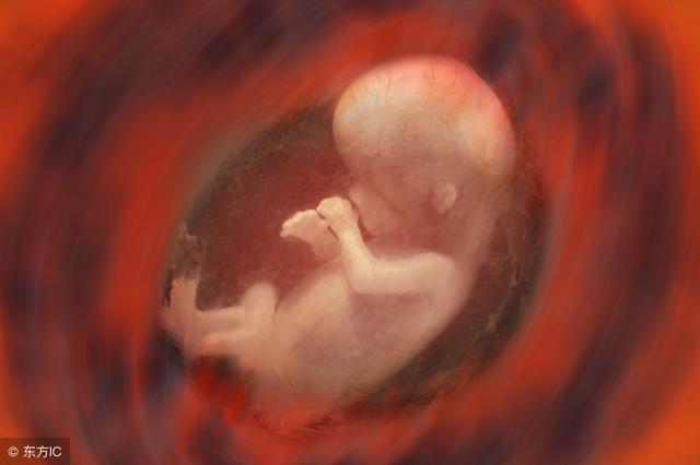 孕妇有这3个症状，暗示胎儿缺氧，孕妈要及时吸氧