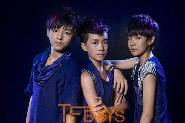 TFBOYS 王俊凯 王源 易烊千玺 昔の直筆サイン 専用ページ アウトレット セール 通販ゲーム・おもちゃ・グッズ - TFBOYS 王俊凯