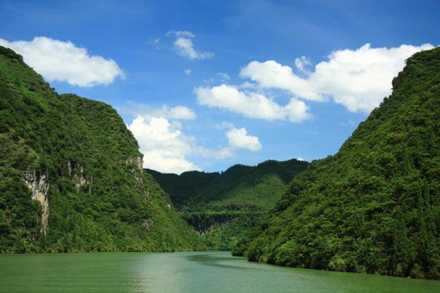 中国最古老的省份，公认的人类发源地，旅游资源还很丰富