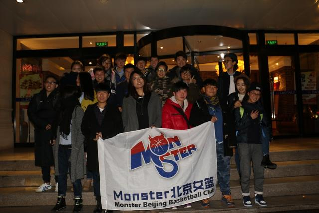 谁说女孩子不能打篮球？| 专访北京Monster女篮创始人之小七