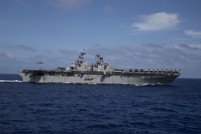 埃塞克斯号两栖攻击舰抵达夏威夷，创纪录部署最后赢家是F-35B