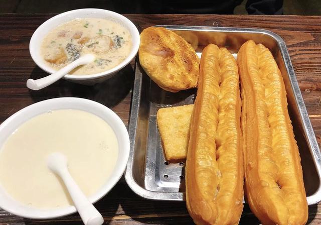 美食攻略｜上海人最爱的早饭“四大金刚”，哪家最好吃？