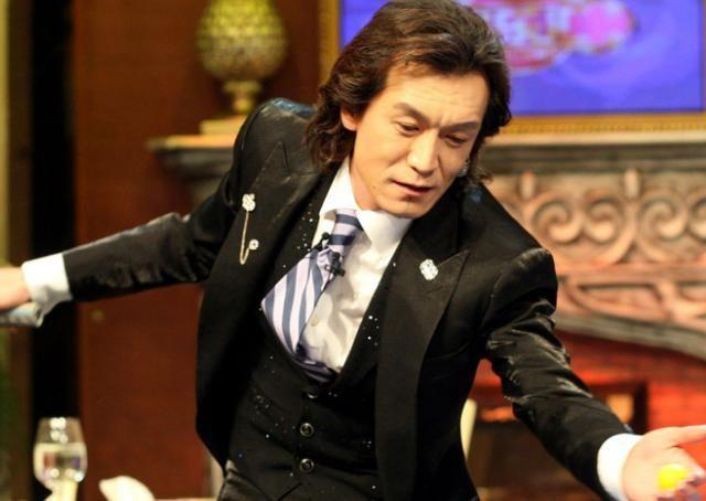 崔永元不在是那个小崔、朱军老了,李咏去世,央视著名主持人都变样了