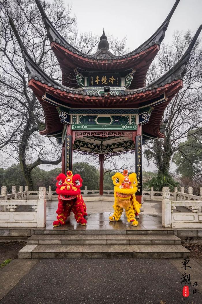 武汉人的新年赏梅根据地，和家人来东湖梅园团聚祈福闹新春！