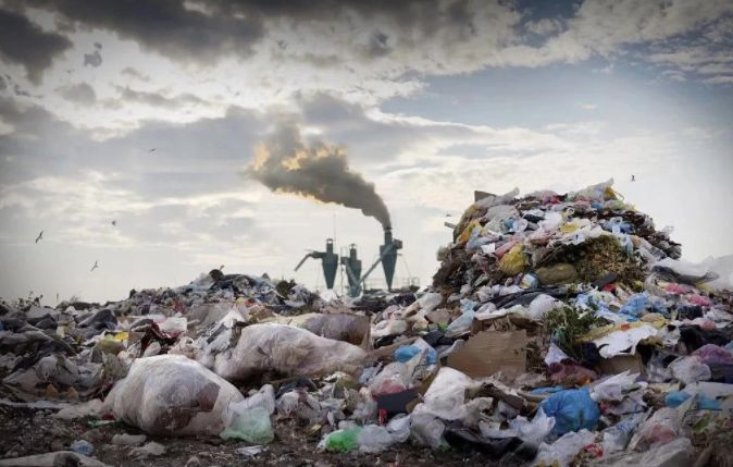 塑料微颗粒:婴儿泡奶都被波及,它的危害到底有多大?...