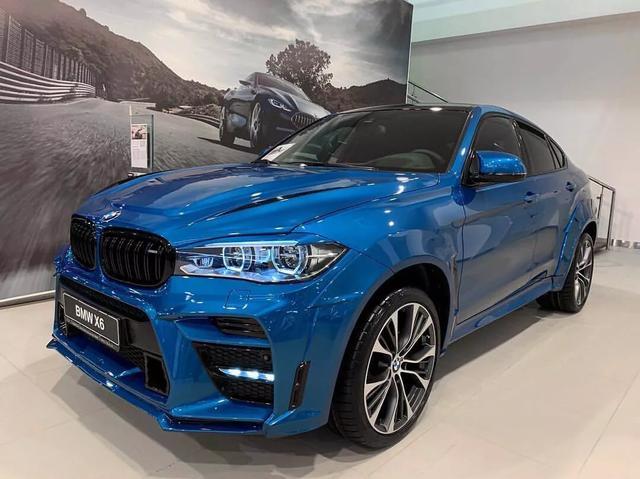 实拍 | 宝马X6 xDrive 30d, 蓝色车身很妖娆，这大包围你打几分