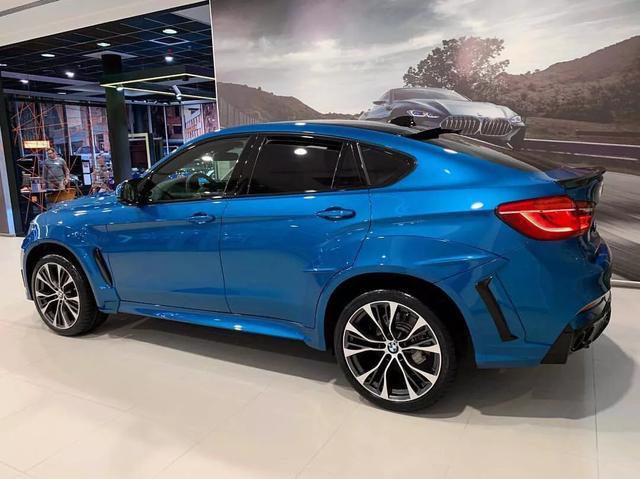 实拍 | 宝马X6 xDrive 30d, 蓝色车身很妖娆，这大包围你打几分