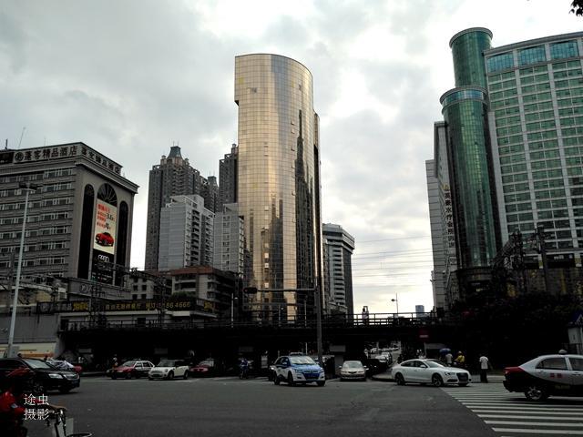 深圳最早摩天楼群在这里,最早土豪金大楼也在这里,看看!