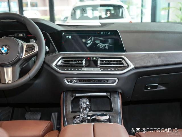 实拍 | 2019款宝马X5 xDrive40i M套装，量子蓝配色最帅？