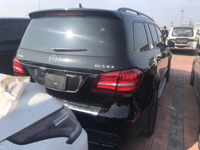 奔驰AMG GLS63，5.5T大马力的发动机已经不多见了