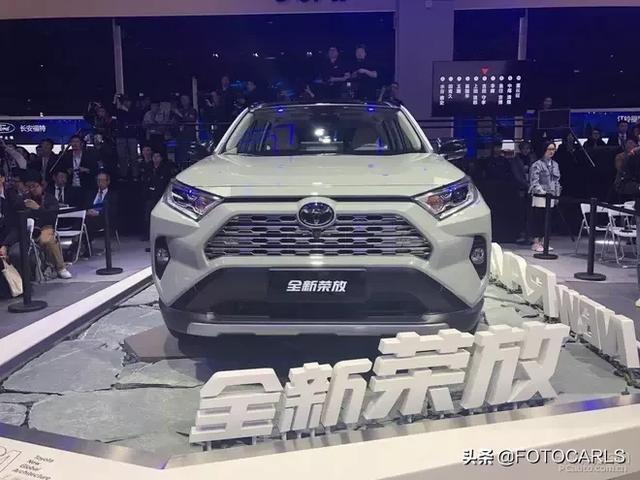 实拍|丰田新一代RAV4荣放，这外观实话说 不怎么心动！