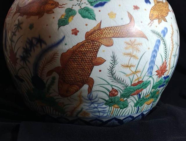 嘉靖的锦鲤来了！明五彩鱼藻纹罐告诉我们的皇家