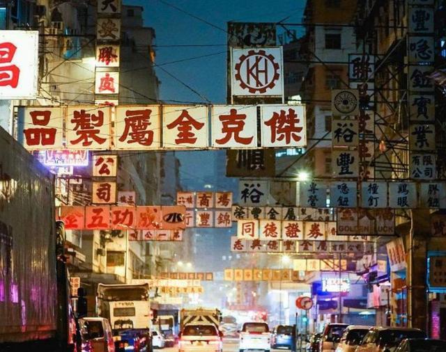 为何香港对大多数国家免签，而大陆游客却要办签证？原因非常简单