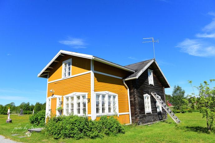 有一处藏匿黄色精灵的童话世界,在北极圈以内的<a href='http://travel.sina.com.cn/fenlan-lvyou/?from=b-keyword' ><em>芬兰</em></a>,终于被我找到了!