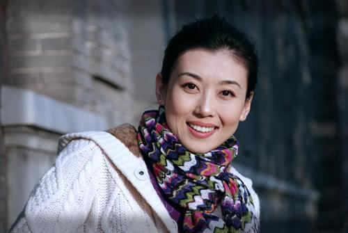 央视主持李红老公，是鼎鼎大名的他。