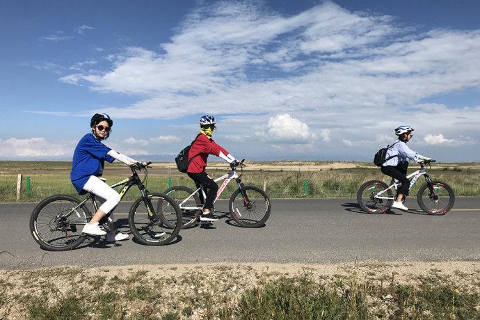 【<a href='http://travel.sina.com.cn/qinghai-lvyou/?from=b-keyword' >青海</a>】大美<a href='http://travel.sina.com.cn/qinghai-lvyou/?from=b-keyword' >青海</a>湖,青藏高原上的西海情歌