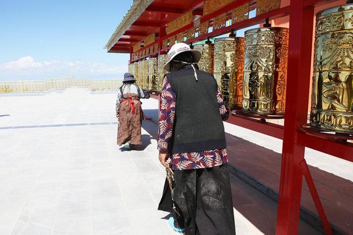 【<a href='http://travel.sina.com.cn/qinghai-lvyou/?from=b-keyword' >青海</a>】大美<a href='http://travel.sina.com.cn/qinghai-lvyou/?from=b-keyword' >青海</a>湖,青藏高原上的西海情歌